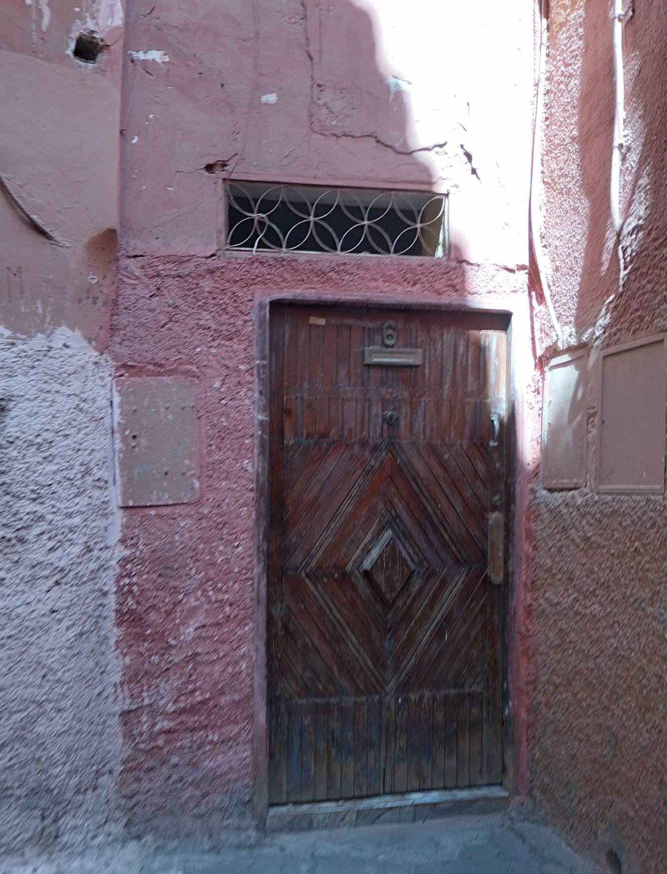 Getting Overcharged in Morocco: How to Know the Real Price