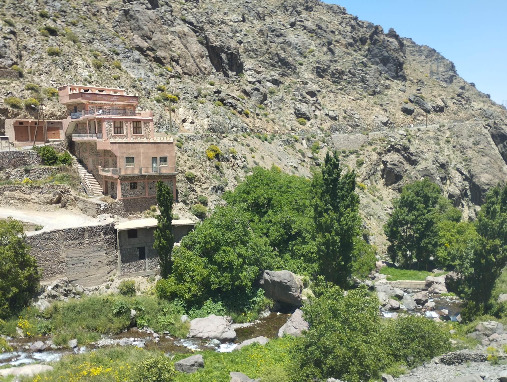 Riad vs Hotel Marrakech: Which Is Better for a First-Timer?