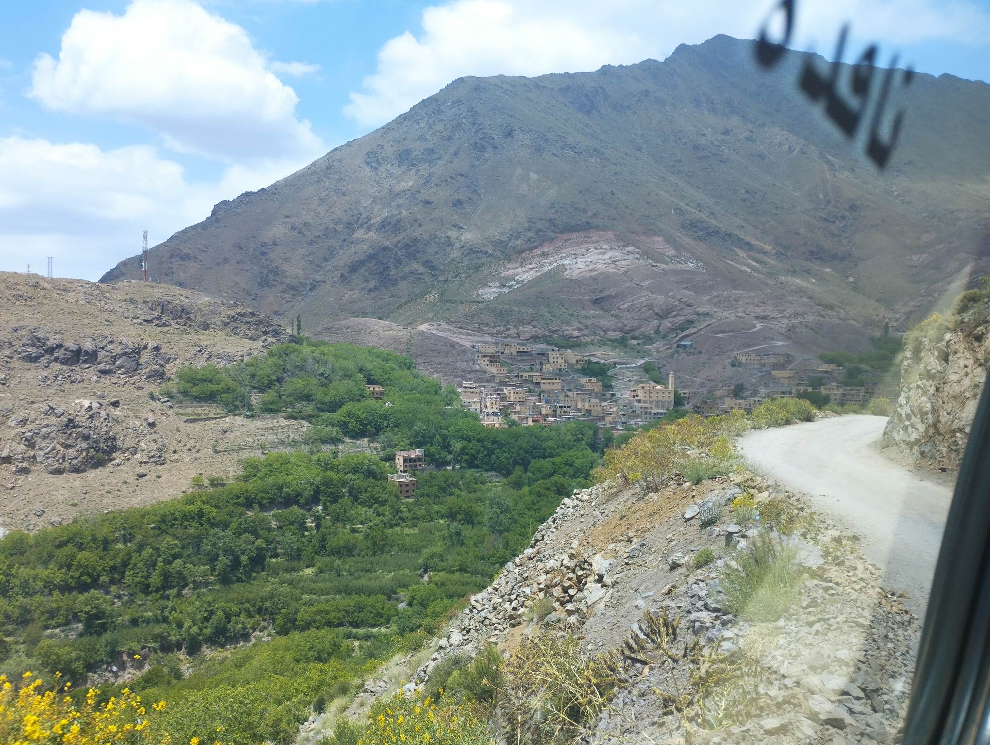 Erg Chebbi vs Erg Chigaga: Which Sahara Should You Visit?